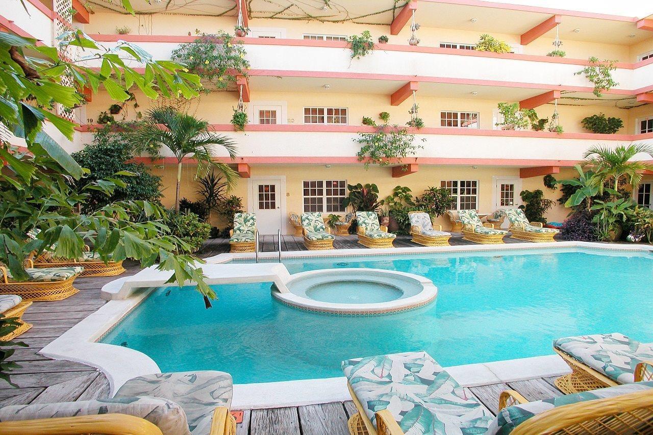 Banana Beach Resort San Pedro  Extérieur photo