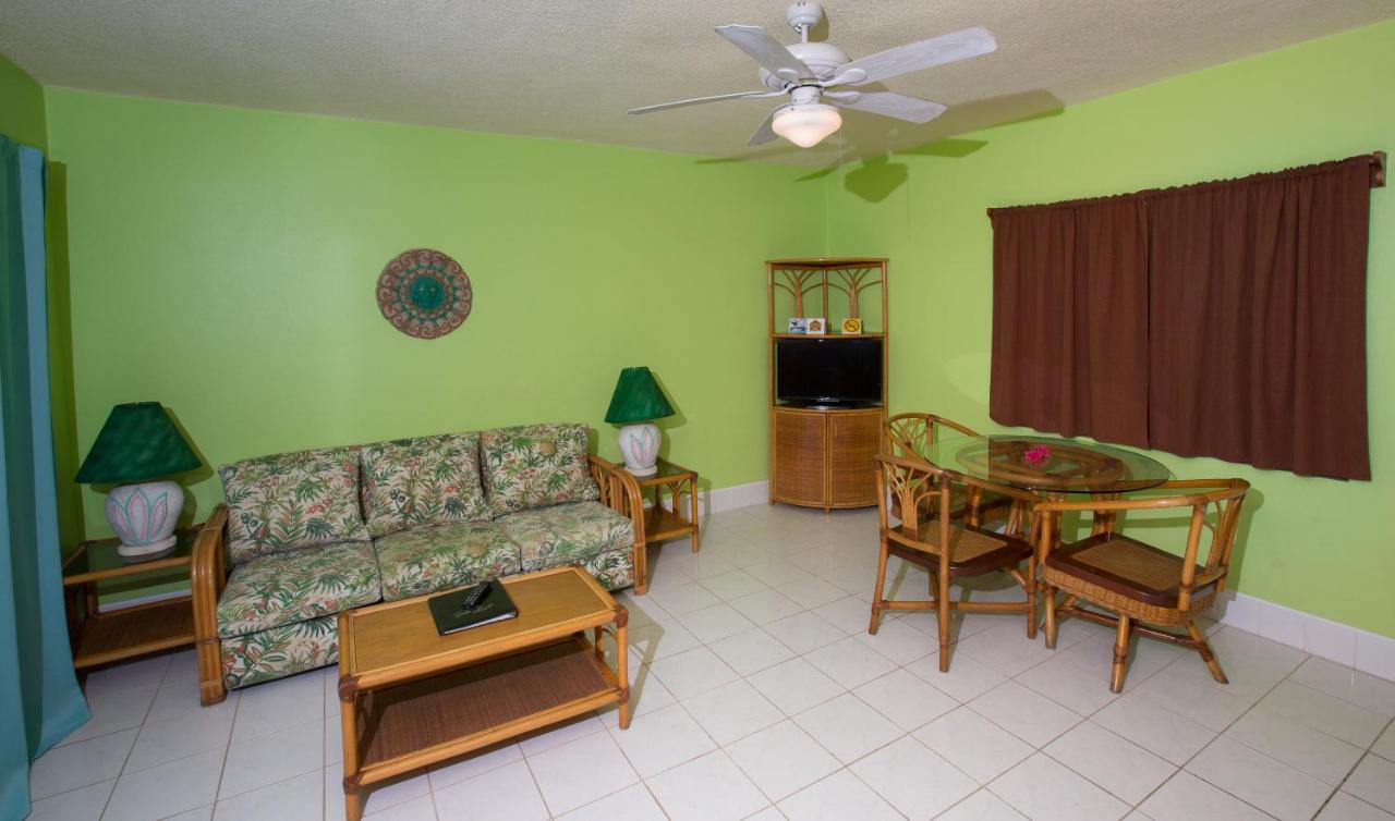 Banana Beach Resort San Pedro  Extérieur photo