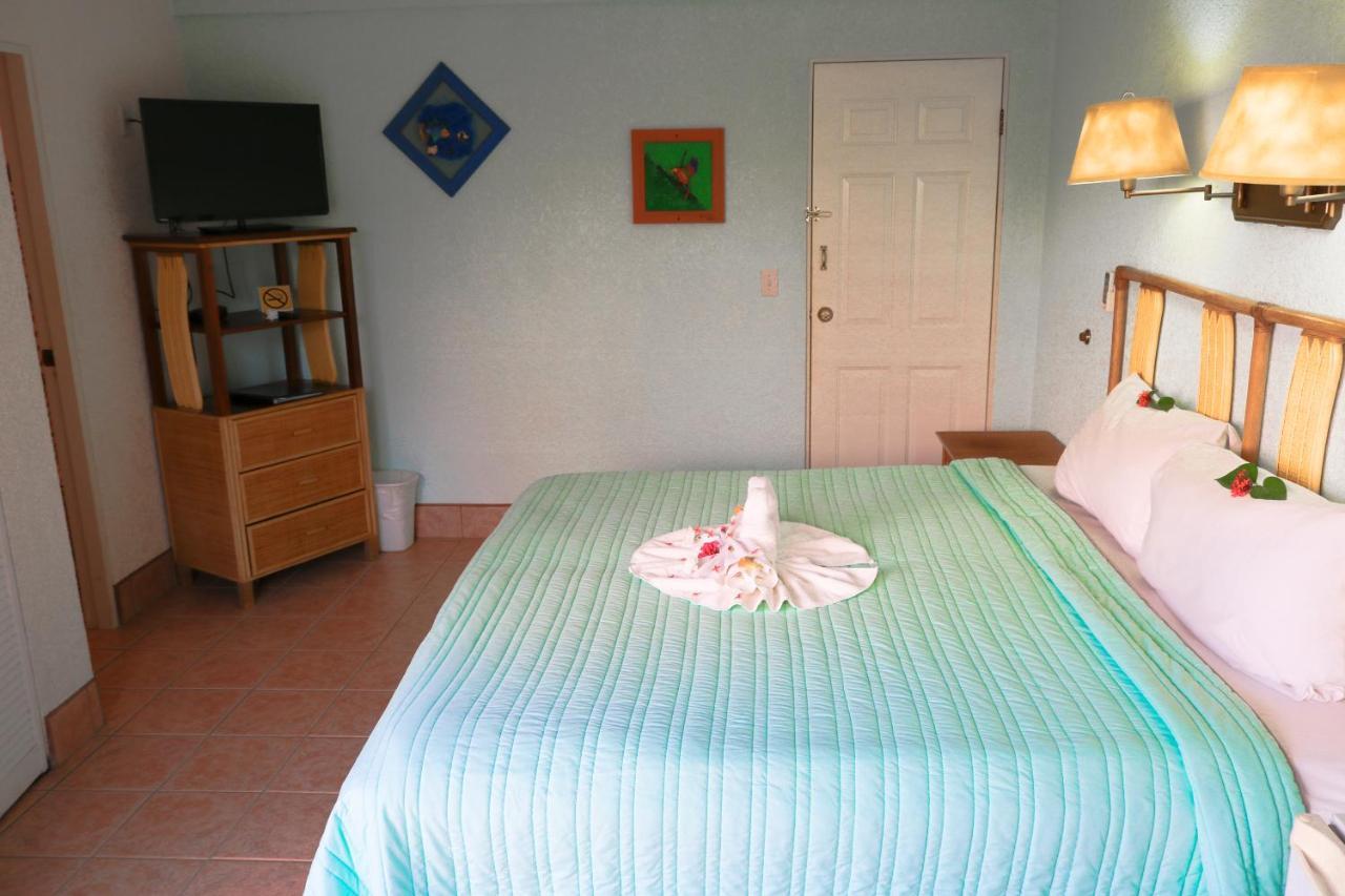 Banana Beach Resort San Pedro  Extérieur photo